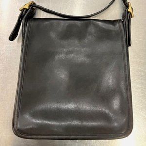 VINTAGE COACH 9144 Crossbody Leather Bag w/ Gold Buckles + Matching Wallet!